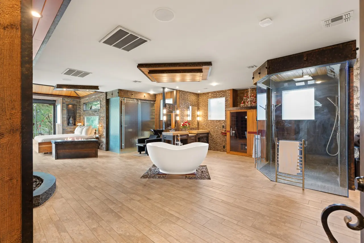 Primary bath with freestanding soaking tub