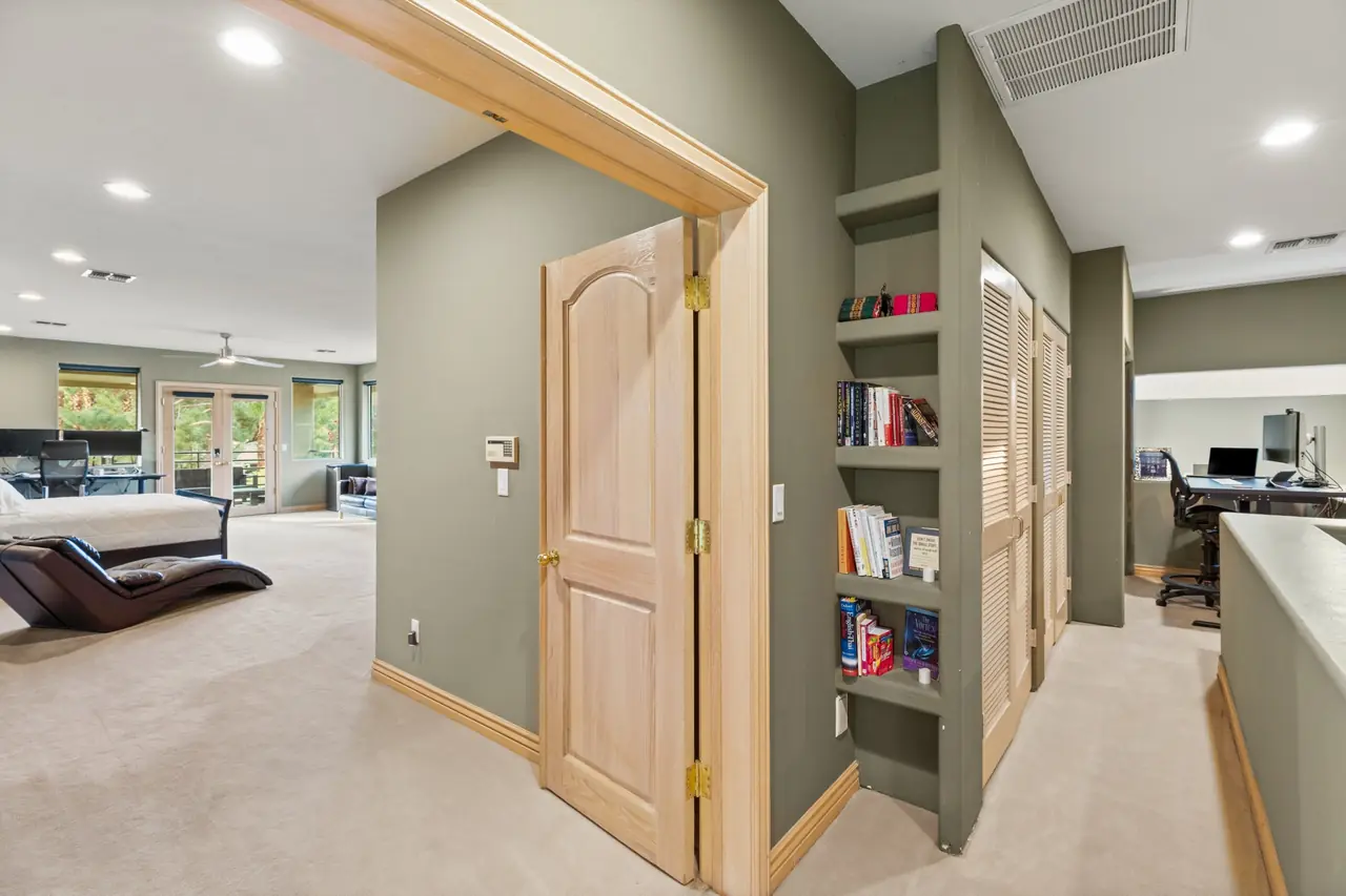 Second primary suite